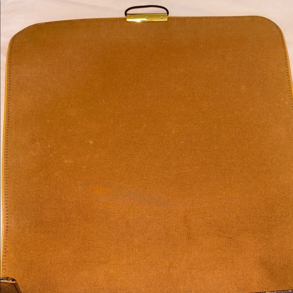Louis Vuitton Brown Monogram Messenger Bag - Picture 17 of 17